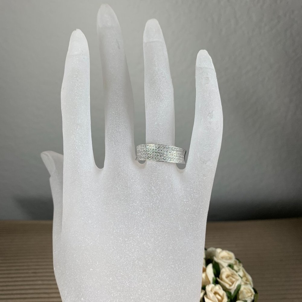 NEW Size 7 Pave CZ Cubic Zirconia Band Ring in Sterling Silver